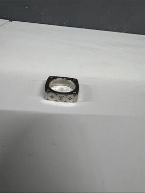 Louis Vuitton Silver Square Monogram Ring